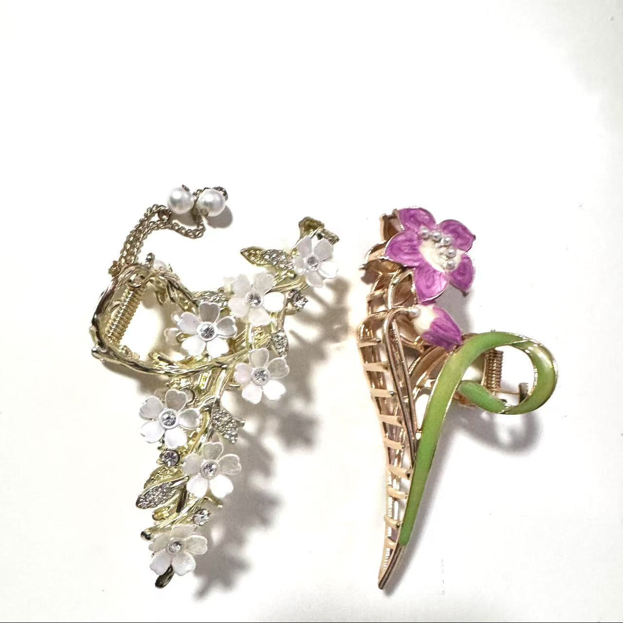 Petty hair clips for girls and women